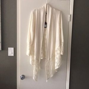 Light Lacey Sweater ❤️